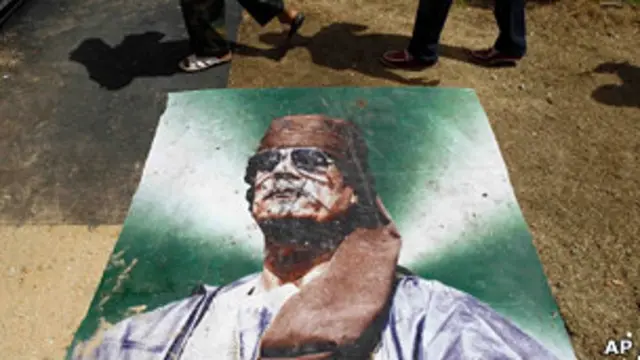 111021003232_sp_gadafi_304x171_ap.jpg A los dictadores del mundo: jamás entenderán esta realidad